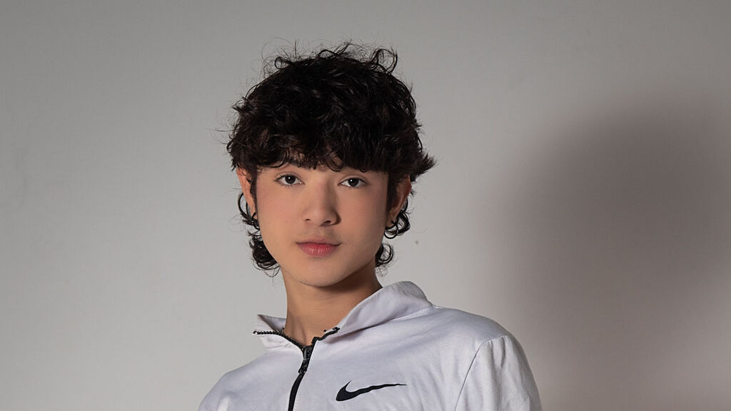 ElliotFontaine Live Chat on LiveJasmin