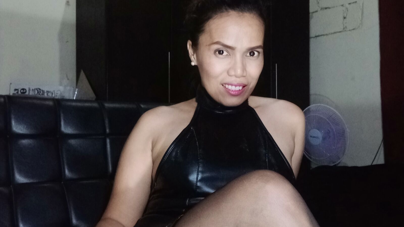 NikkiePhil glamour portrait