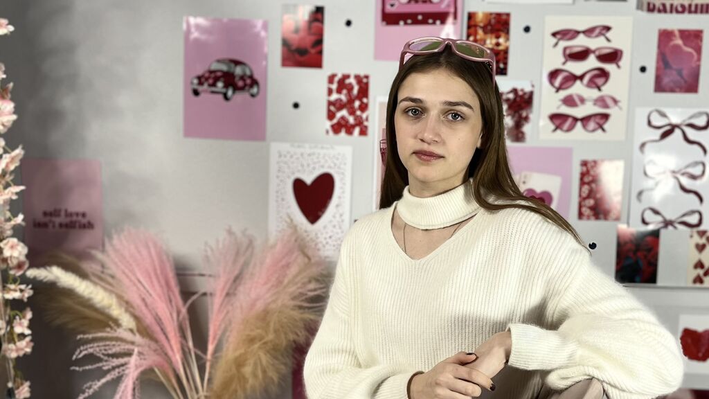 FionaPreli's profile from Jasmin at GirlsOfJasmin'