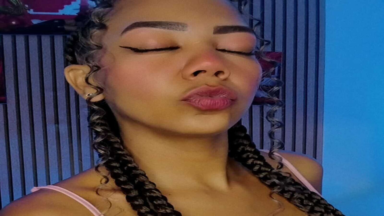 MalloryKim erotic portrait