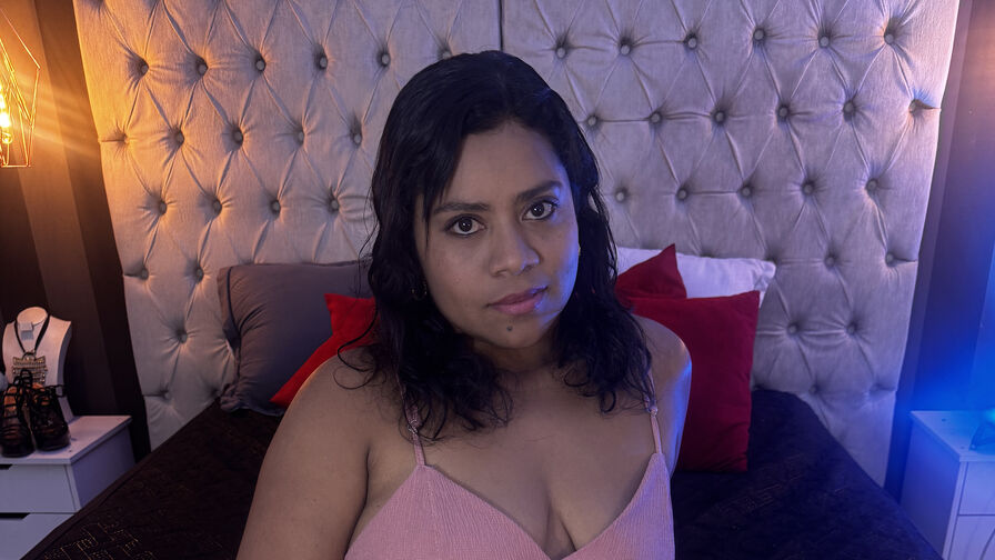 RoseaAmbar's Hot Anal
