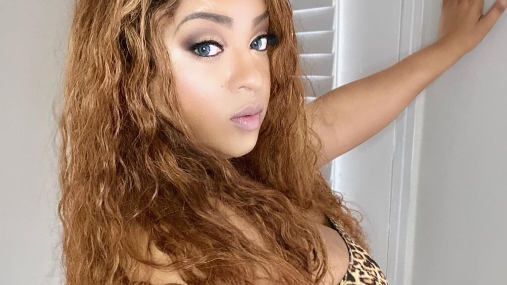 AngelicaMonroe cover