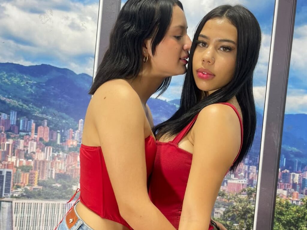 AmerieAndZoey video chat profile preview
