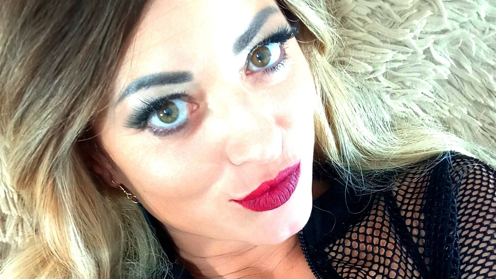 LionessoneForu glamour portrait