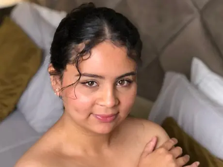 Chat with NathyFernandez