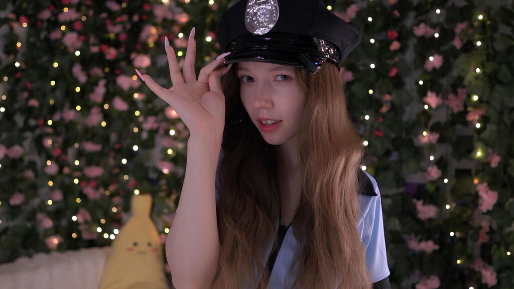PollyPower live cam model at LiveJasmin