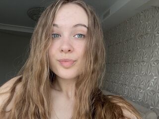 live sex camera AlbertaClem