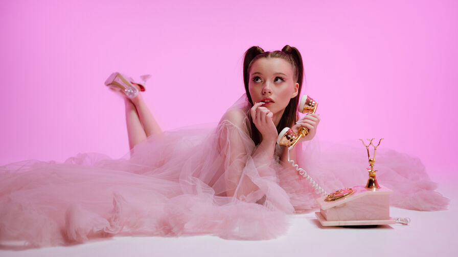 Chat with KeiraAce live on AsianCamModels.com