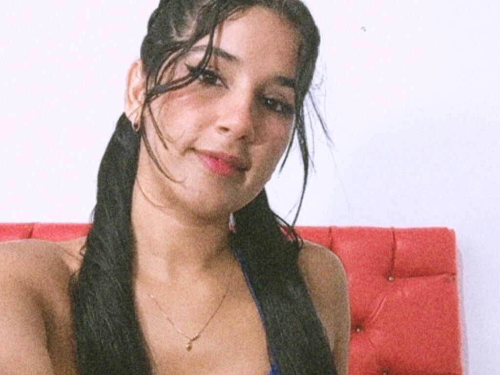SofiMaxwe live cam performer profile