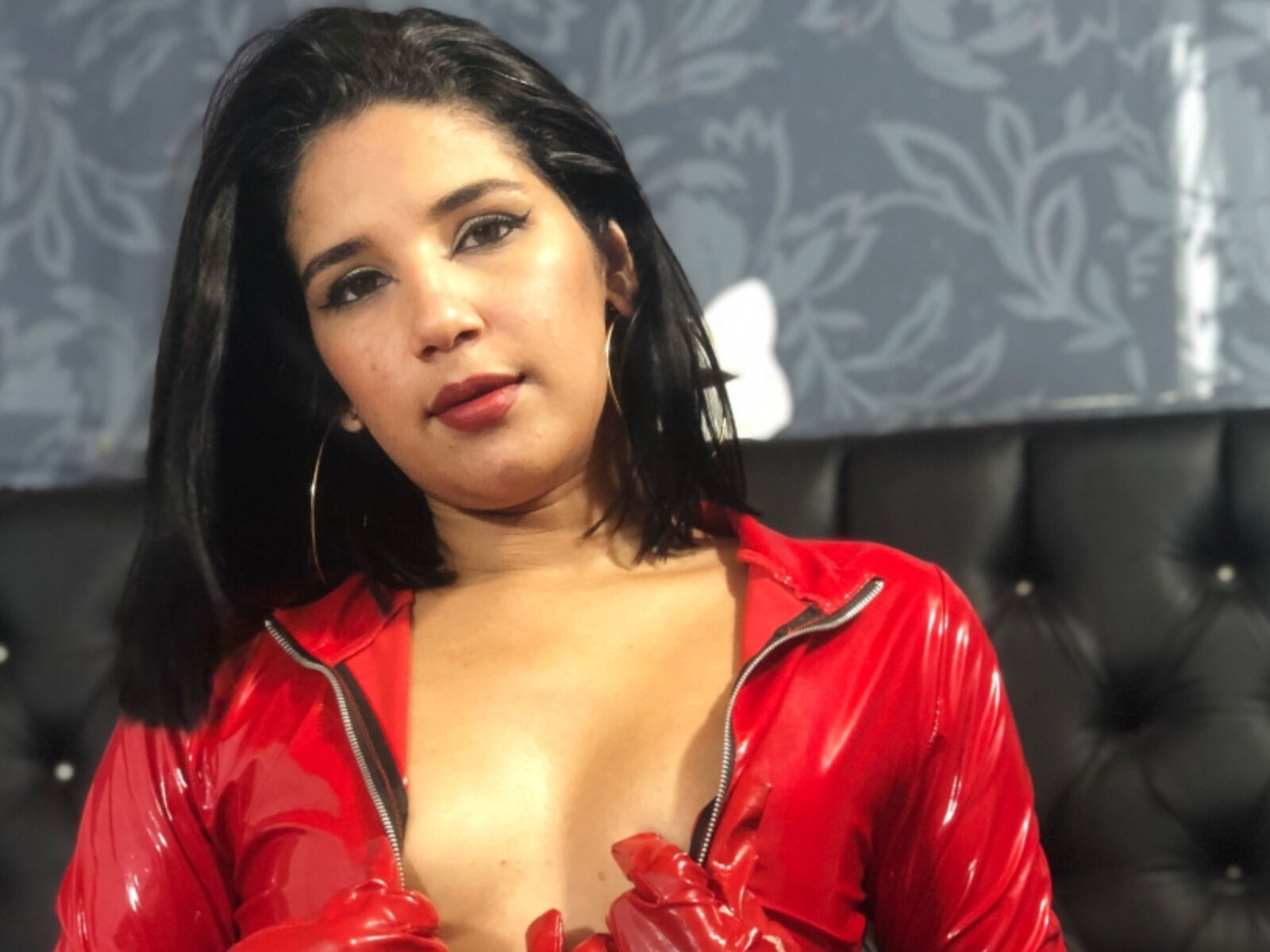 Live cam for SofiMaxwe