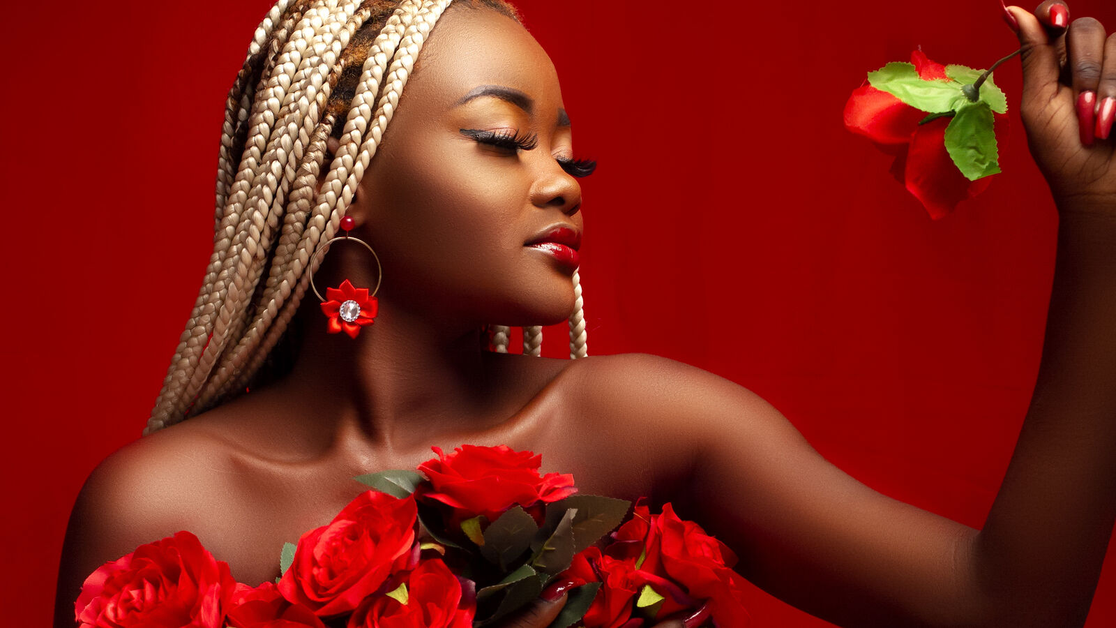LalahEmrald glamour portrait