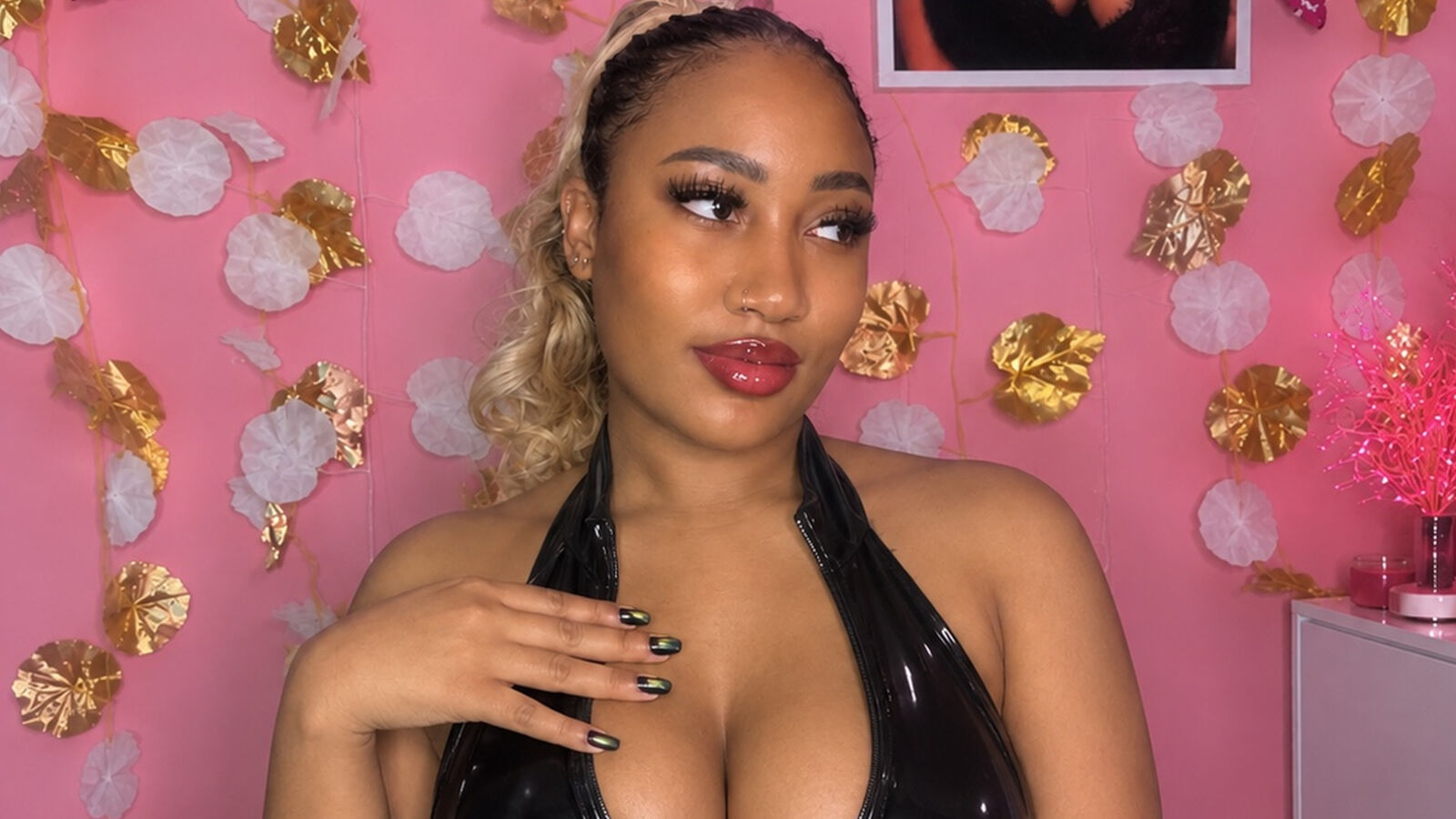 JessyCleo erotic portrait