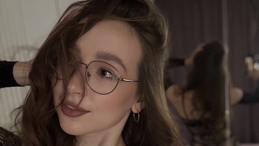 EmilySimon Live Sex Chat at GPX Cams