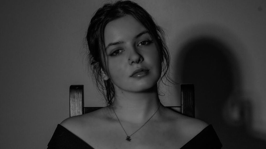 AnnaFarah's profile from Jasmin at GirlsOfJasmin'