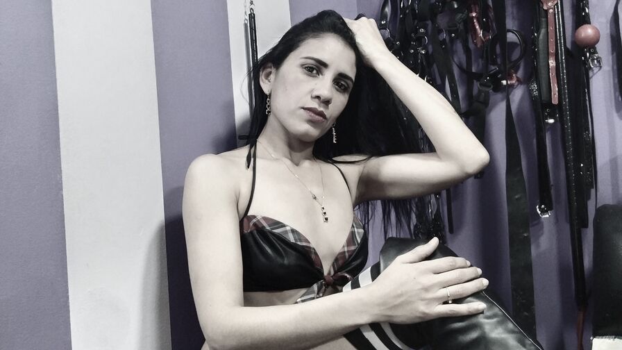 IsabellaLuthor's
