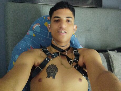 Chat with LukassCaballero