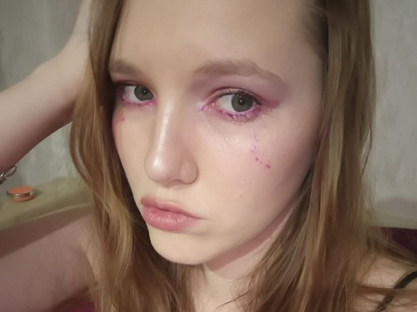 Live cam for MadalineMosman