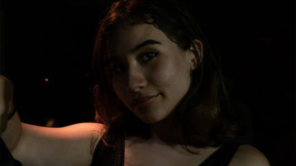 Watch CelesteAnyston live on cam on LiveJasmin