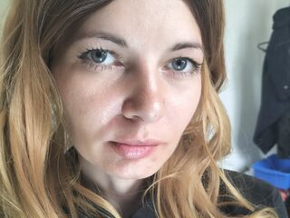 VIVO.webcam AliceRaymond (36) woman with tiny breasts