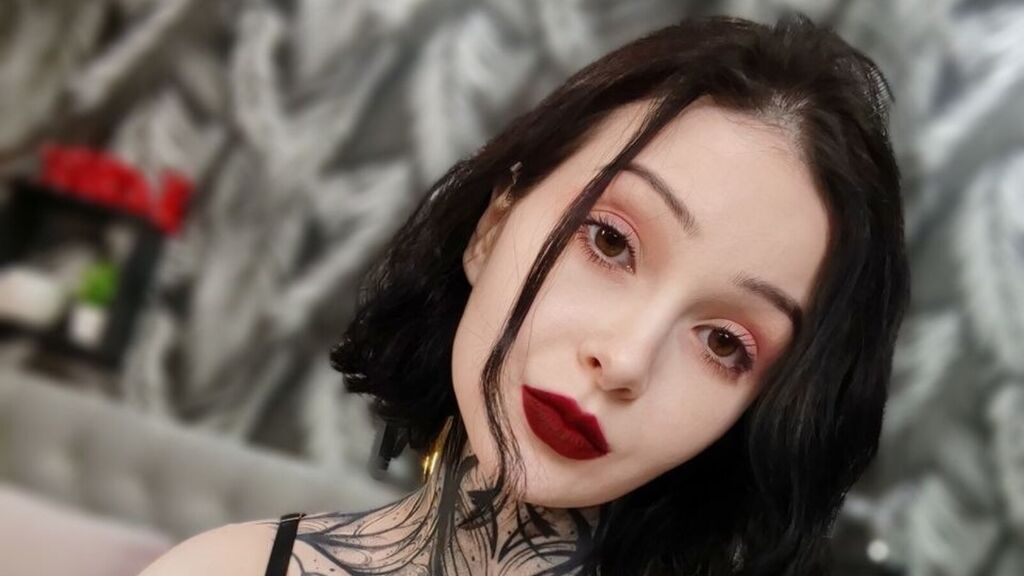Sex chat gratuit in direct cu JennaAdams pe LiveJasmin