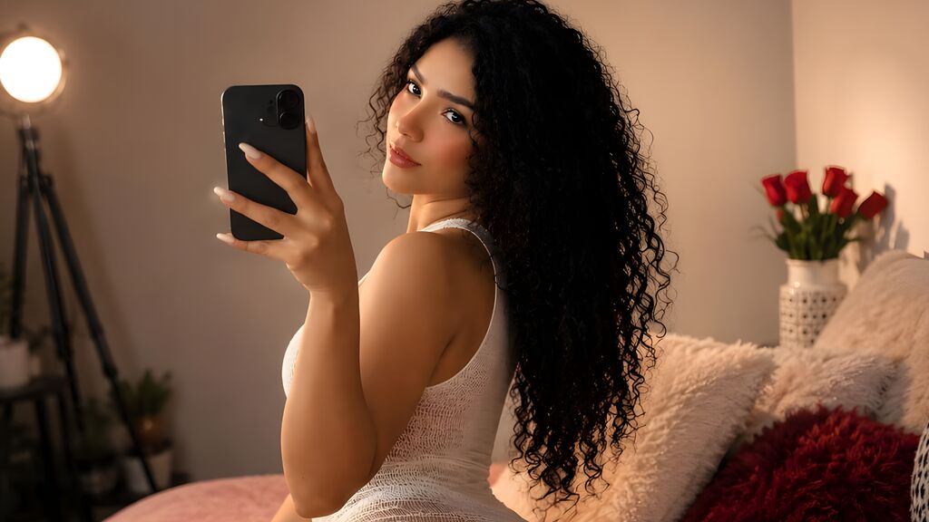 Live Chat with TamaraRivera on LiveJasmin