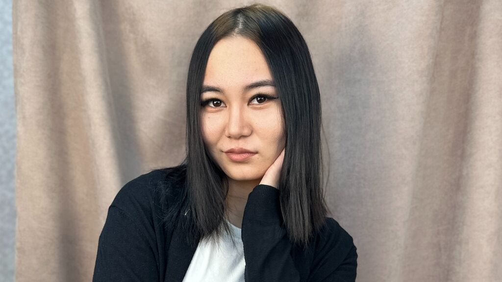 DarelleDace online on GirlsOfJasmin