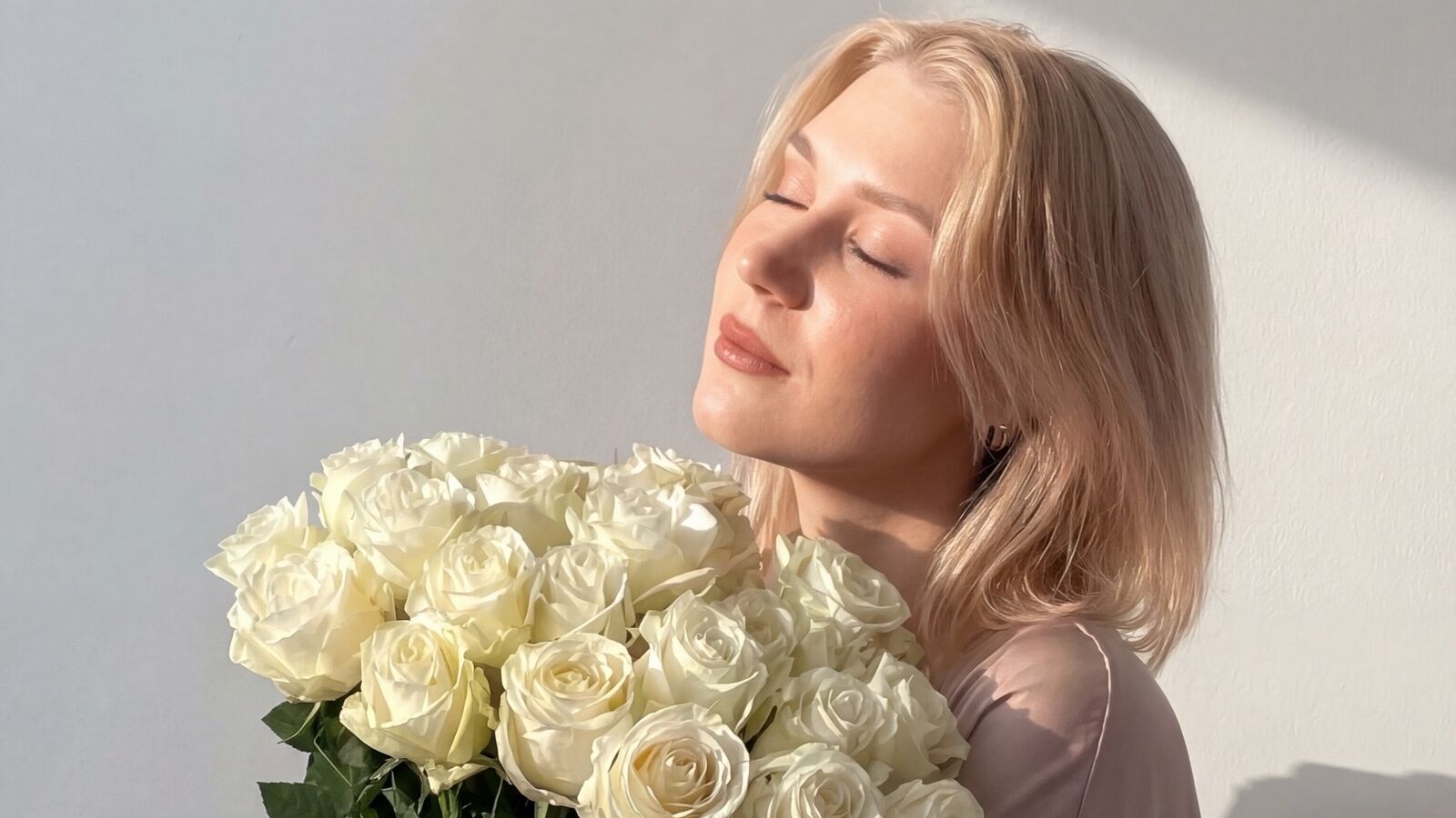 SoraBlue glamour portrait