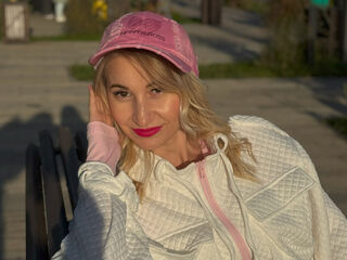 Webcam model CandiceBright from Web Night Cam