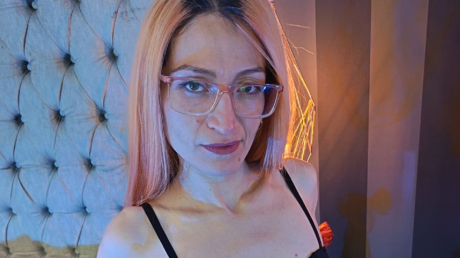 AlexiaJanes erotic portrait
