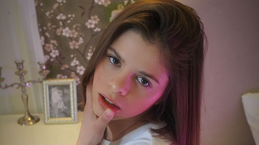 Sex chat gratuit in direct cu MaddyDoly pe LiveJasmin