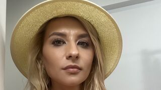 Free Nude KaylinJann