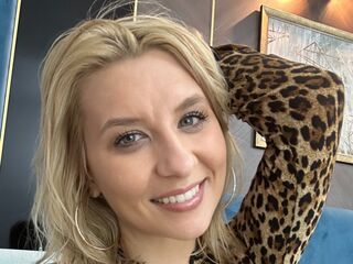 KaylinJann Live sex cam