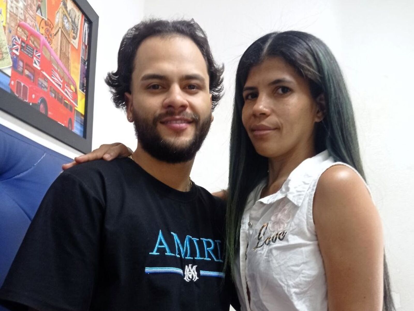 Live cam for MarceyJuan