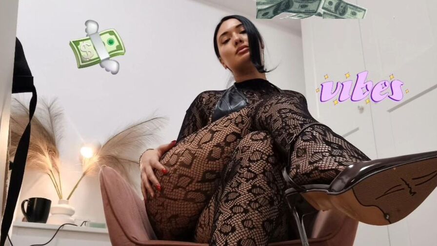 EvelinBlack Porn Profile