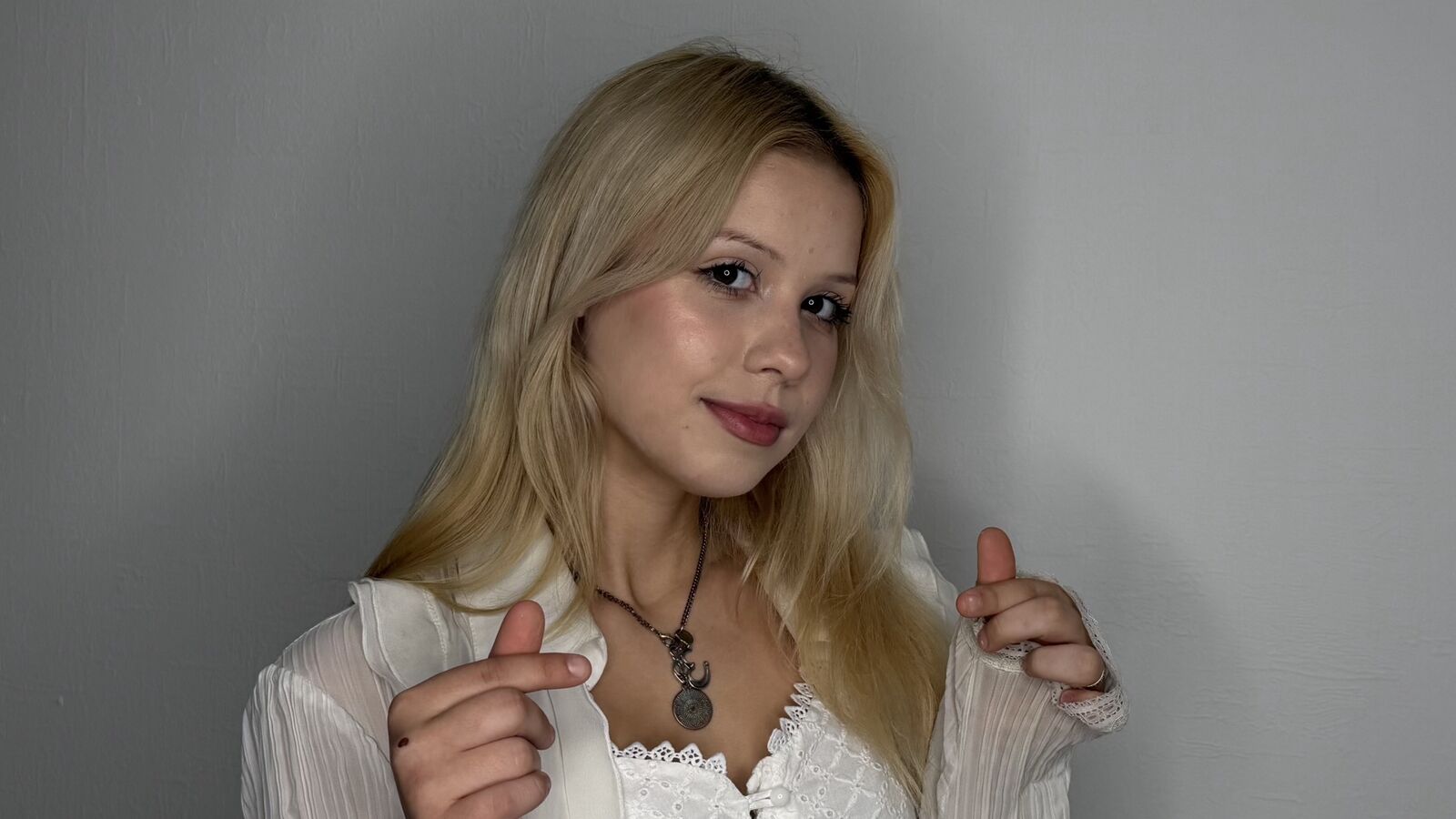 JuanitaHoffler glamour portrait