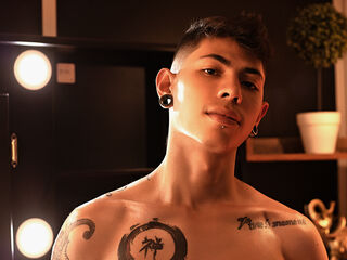 Roomtoavoid livejasmin jasonwonders