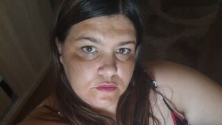 IonyEllaa