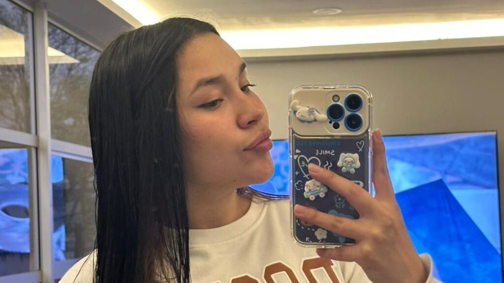 MiaThomp's profile from Jasmin at GirlsOfJasmin'