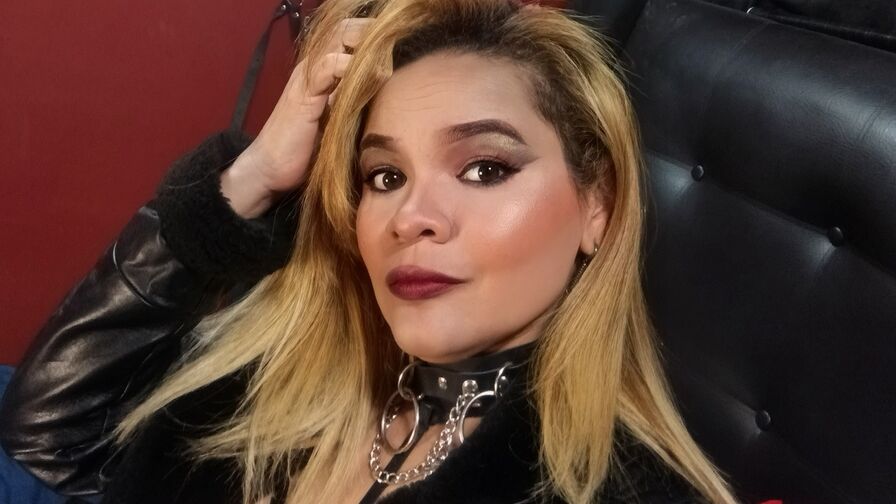 Watch SarahYovera live on Pparser