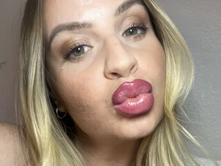 PeachyyBunnyy live cam