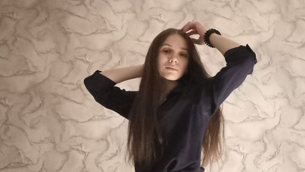 BreeBeeson's profile from Jasmin at GirlsOfJasmin'