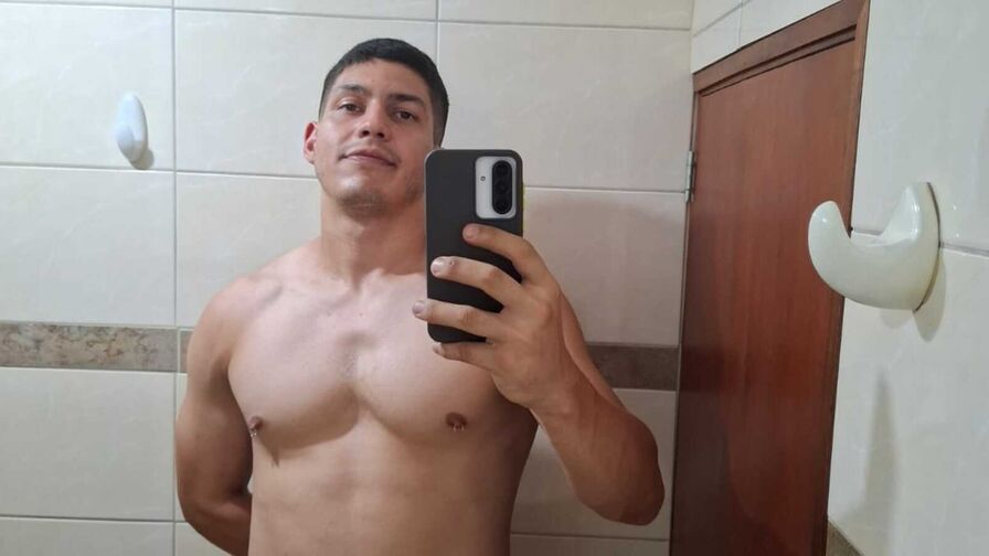 JohnnyRuis Cumshow Vip
