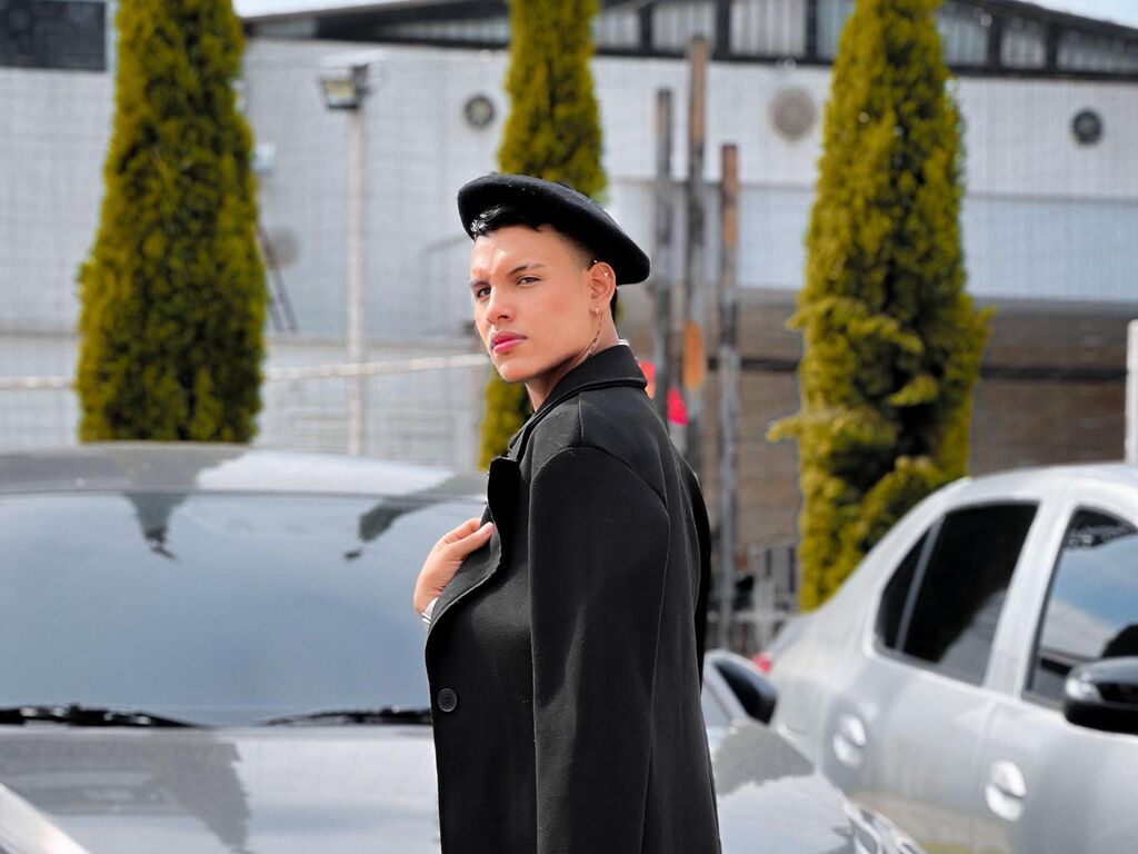 AaronRizzo LiveJasmin guy cam photo