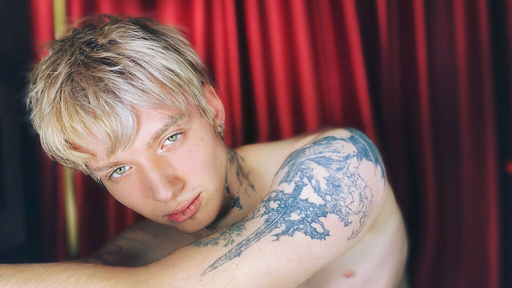 TravisClass live cam model at LiveJasmin