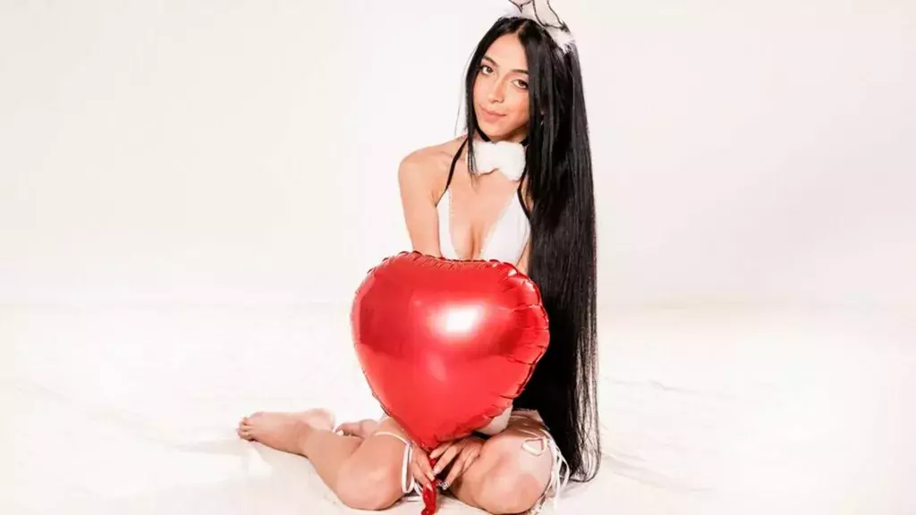 AliceAlvarez's chat room