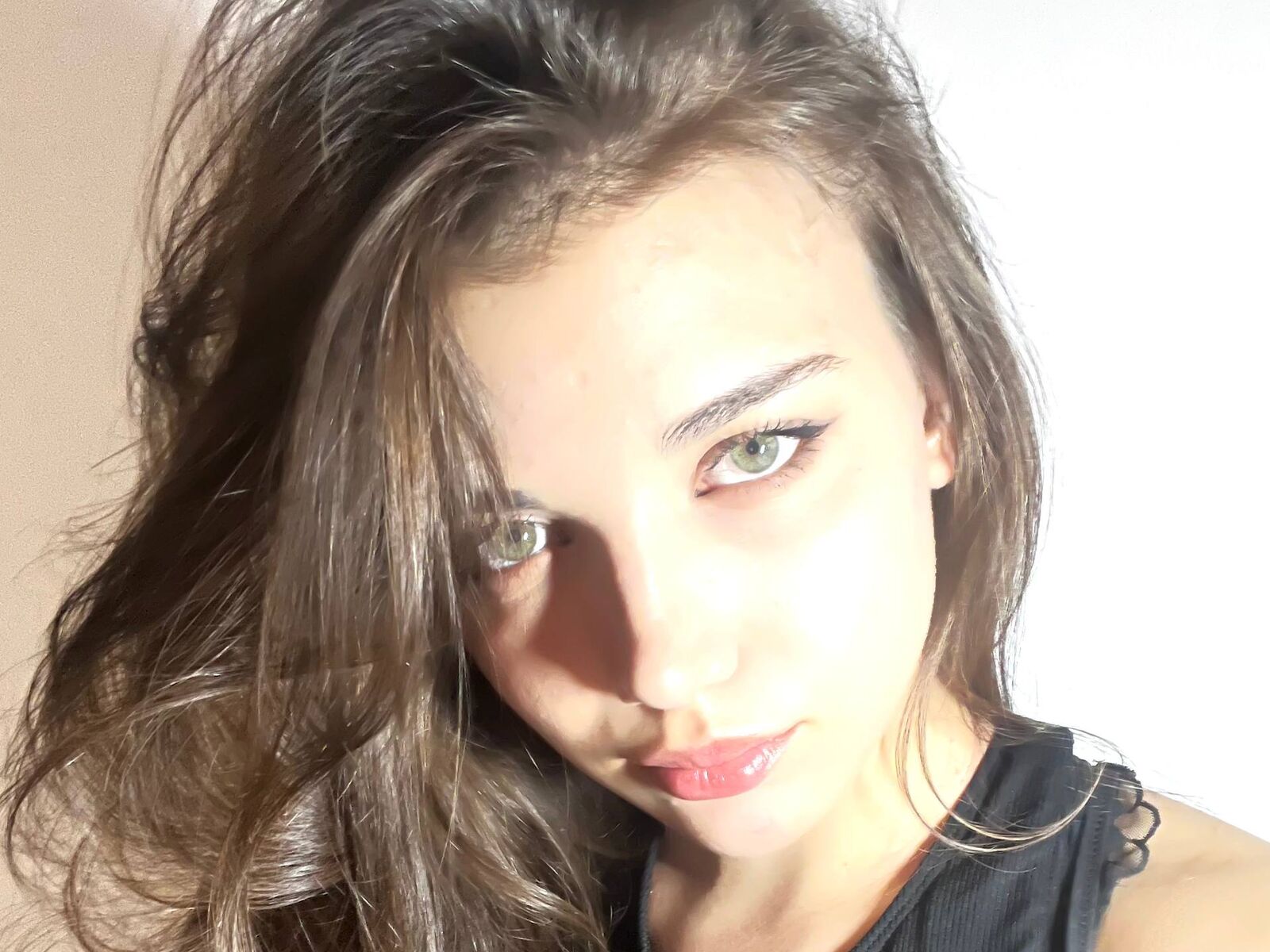 Live cam for BriandaLudwic