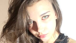 BriandaLudwic live cam