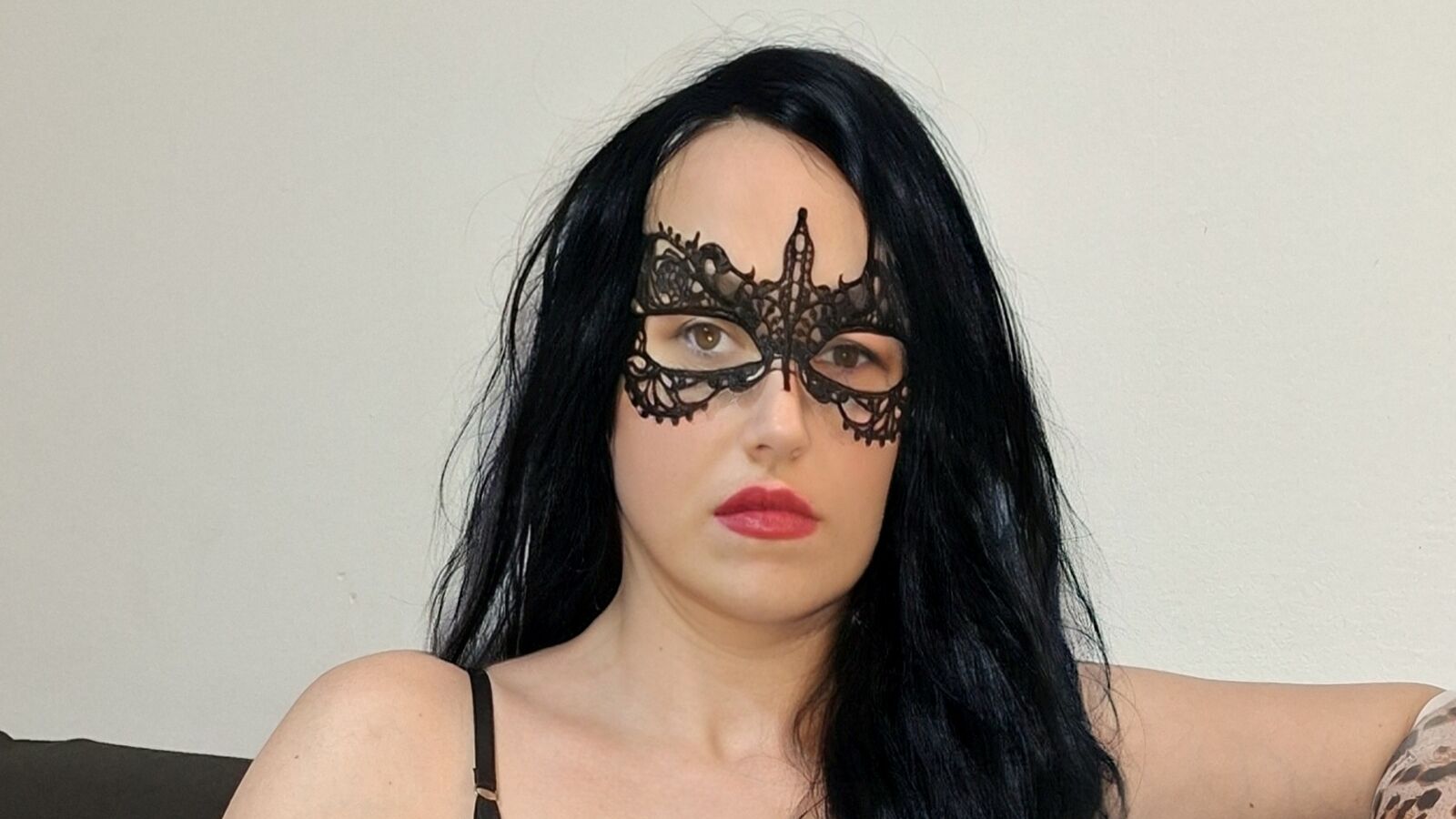TessaTaviani erotic portrait