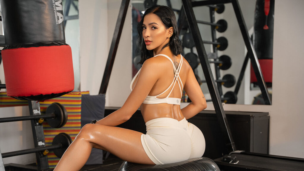 GiovanaRodriguez live cam model at LiveJasmin