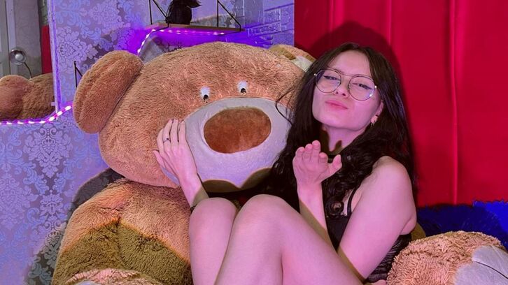 NaomiMolie live webcam show